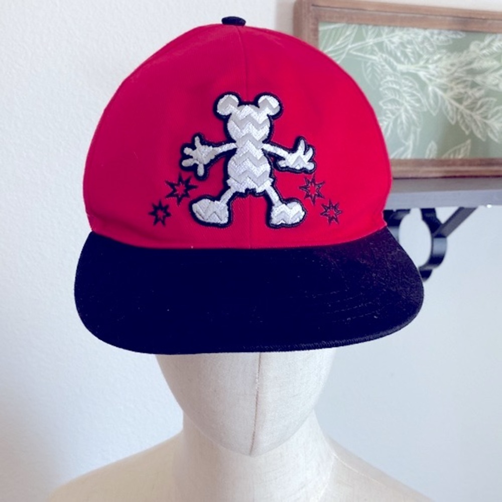 Vintage Disney, Mickey Mouse snap-back cap